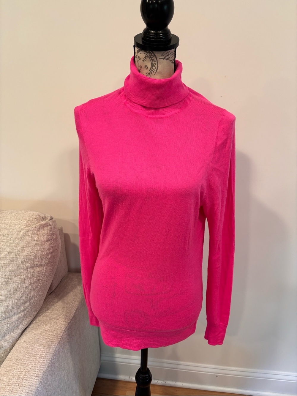 J.Crew Italian Cashmere hot pink turtleneck size large